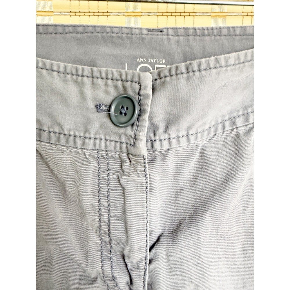Ann Taylor LOFT Womens Gray Blue Chino Shorts Casual Mid Rise Pockets Size 8 - Picture 2 of 5